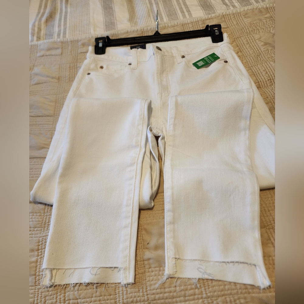 GAP 30/10T True Skinny High Rise. White.